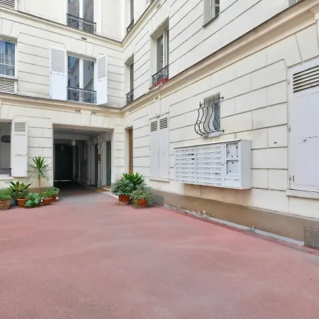 Appartamento Guestready - Apt. Vintage Au Centre De